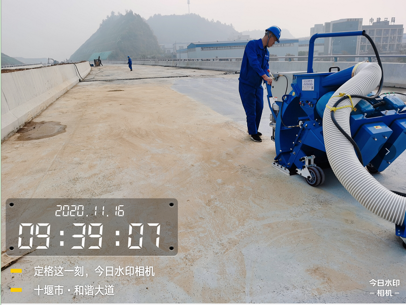 图片 3 桥面抛丸施工