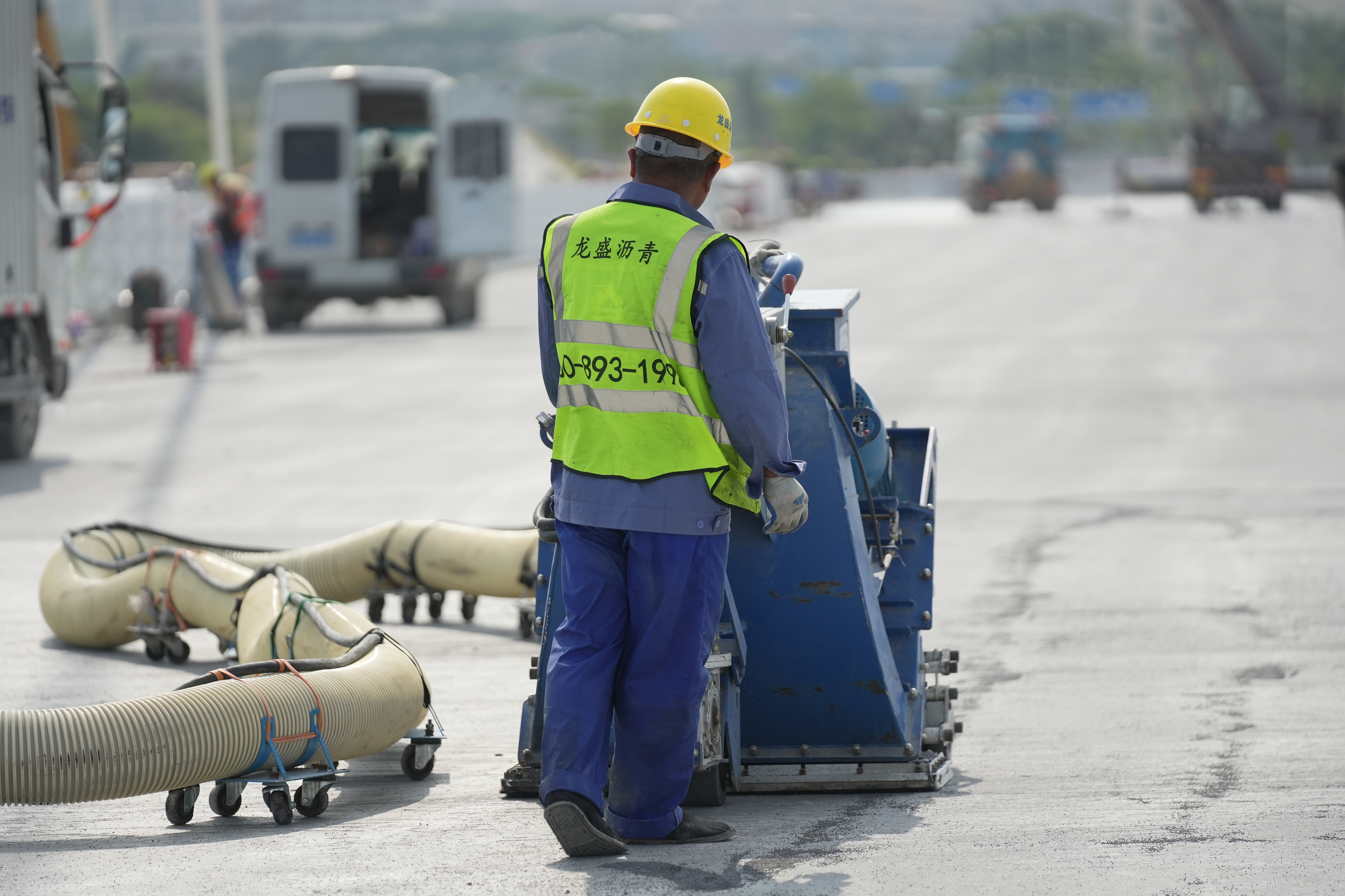 【淞源桥面防水】东莞滨海湾大桥