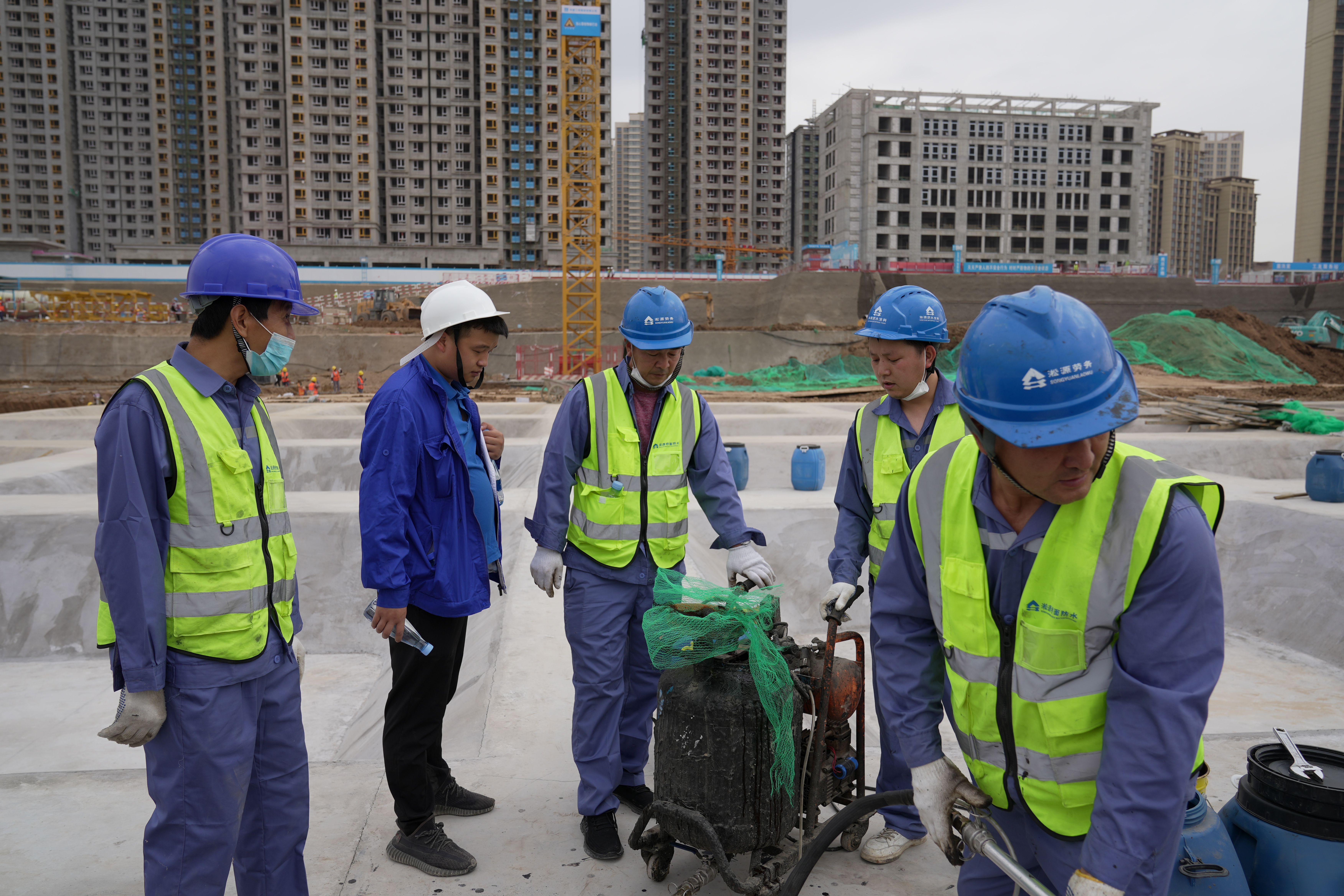 【淞源桥面防水】西安交大附属泾河医院SBS基层处理剂